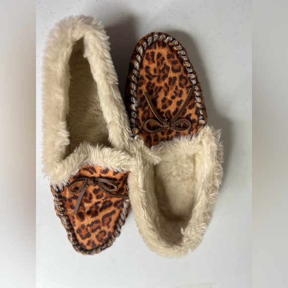 J Crew Faux Calf Hair Leopard Print Fuzzy Fur Lined Women Mocassin Slip On Sz 10 - Picture 3 of 6